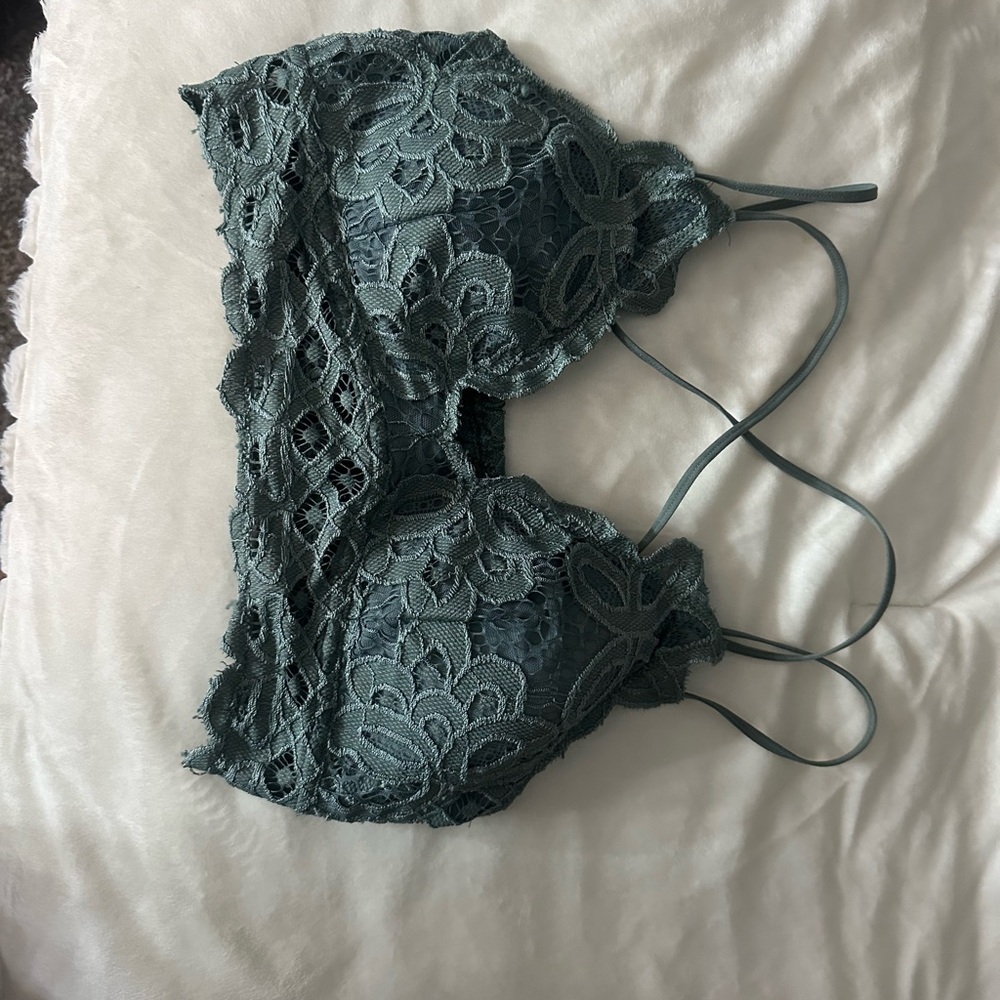 Elegant Lace Bralette in Green